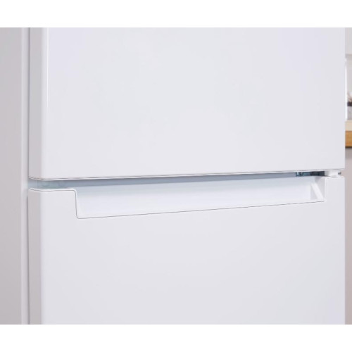 Холодильник INDESIT ES 20
