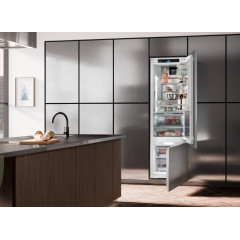 Холодильник Liebherr CNSFC 573I серебристый 