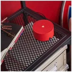 Умная колонка Яндекс.Станция Лайт с Алисой внутри красная