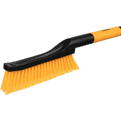 Щетка для уборки снега Denzel со скребком 600 мм (55325)