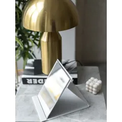 Зеркало косметическое настольное, складное, 20,5х15.5 см, белое