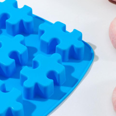 Форма для выпечки силикон Доляна «Пазлы», 17,6×18 см, 7 ячеек (1857437)