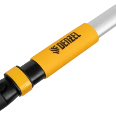 Щетка для уборки снега Denzel со скребком телескоп.,750-1120 мм (55326)