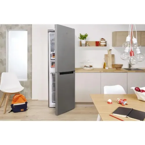 Холодильник INDESIT DS 4200 SB
