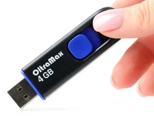 Карта USB2.0 4 GB OLTRAMAX OM-4GB-250-синий